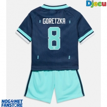 Njemačka Leon Goretzka #8 Gostujuci Dres za djecu SP 2026 Kratak Rukav (+ Kratke hlače)
